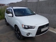 Mitsubishi: замена лобового стекла